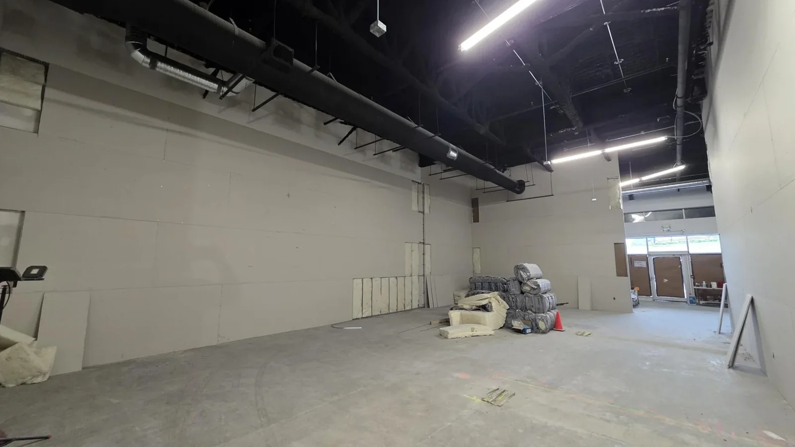Club Champion boarded retail partitions, Surrey